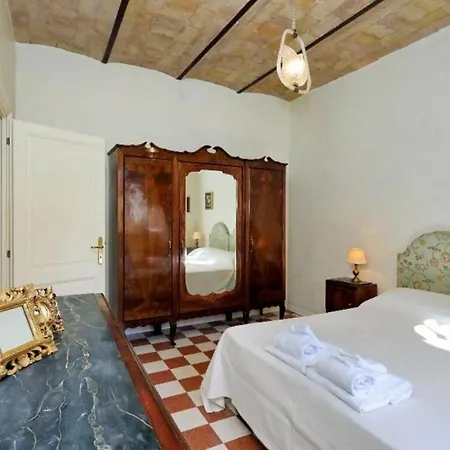 Apartment Borgo Vittorio Rome