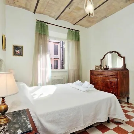 Borgo Vittorio Apartment